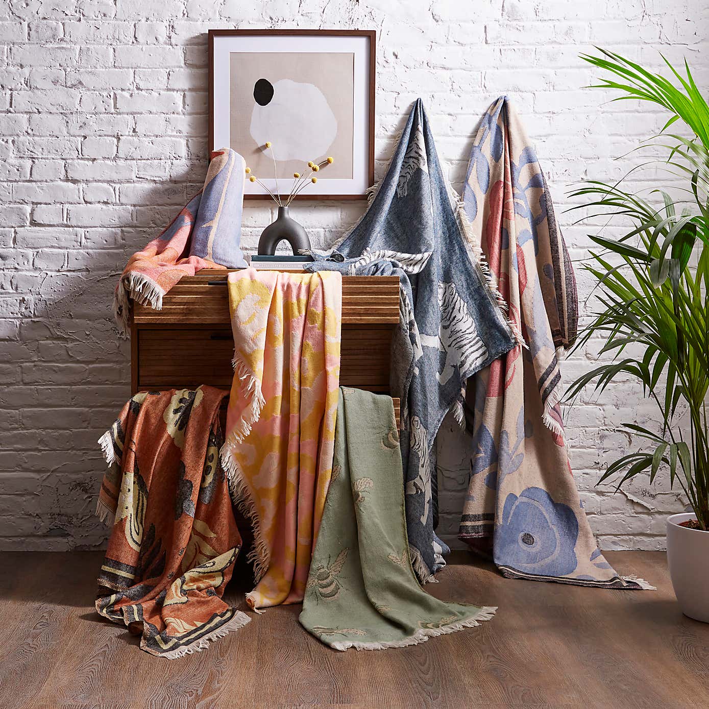 Butterfly Jacquard Woven Throw 155x170