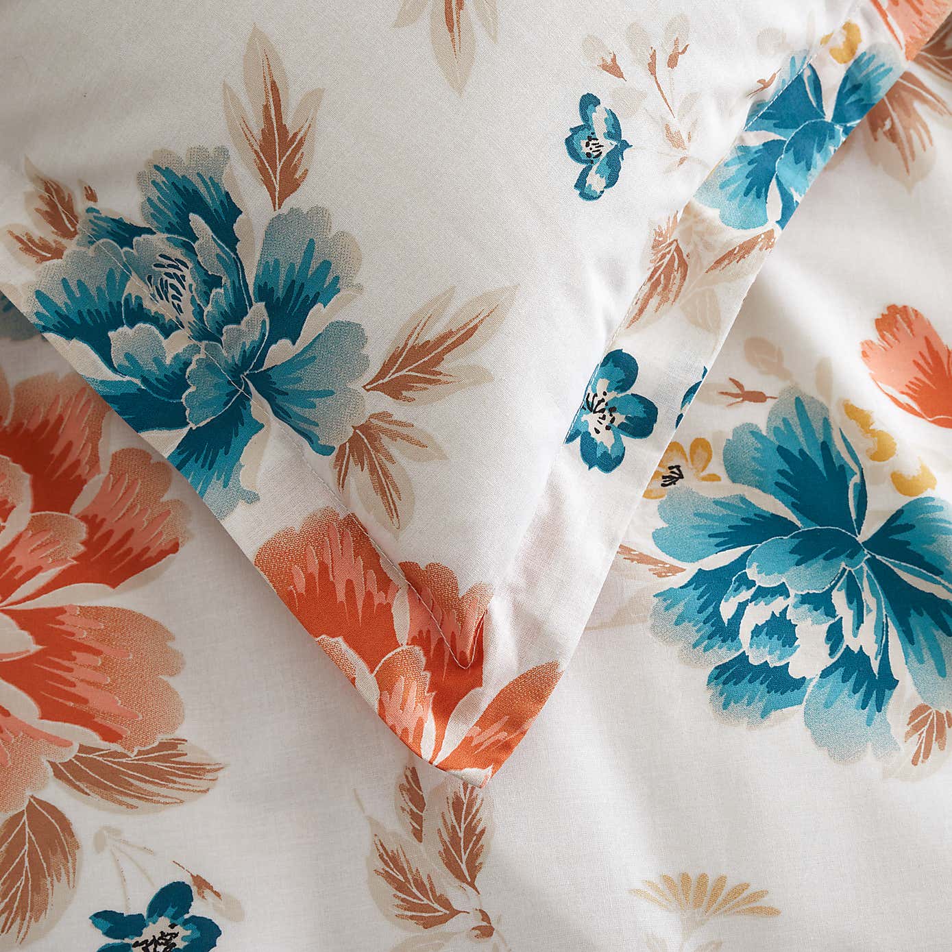 Akemi Cranes Natural Oxford Pillowcase