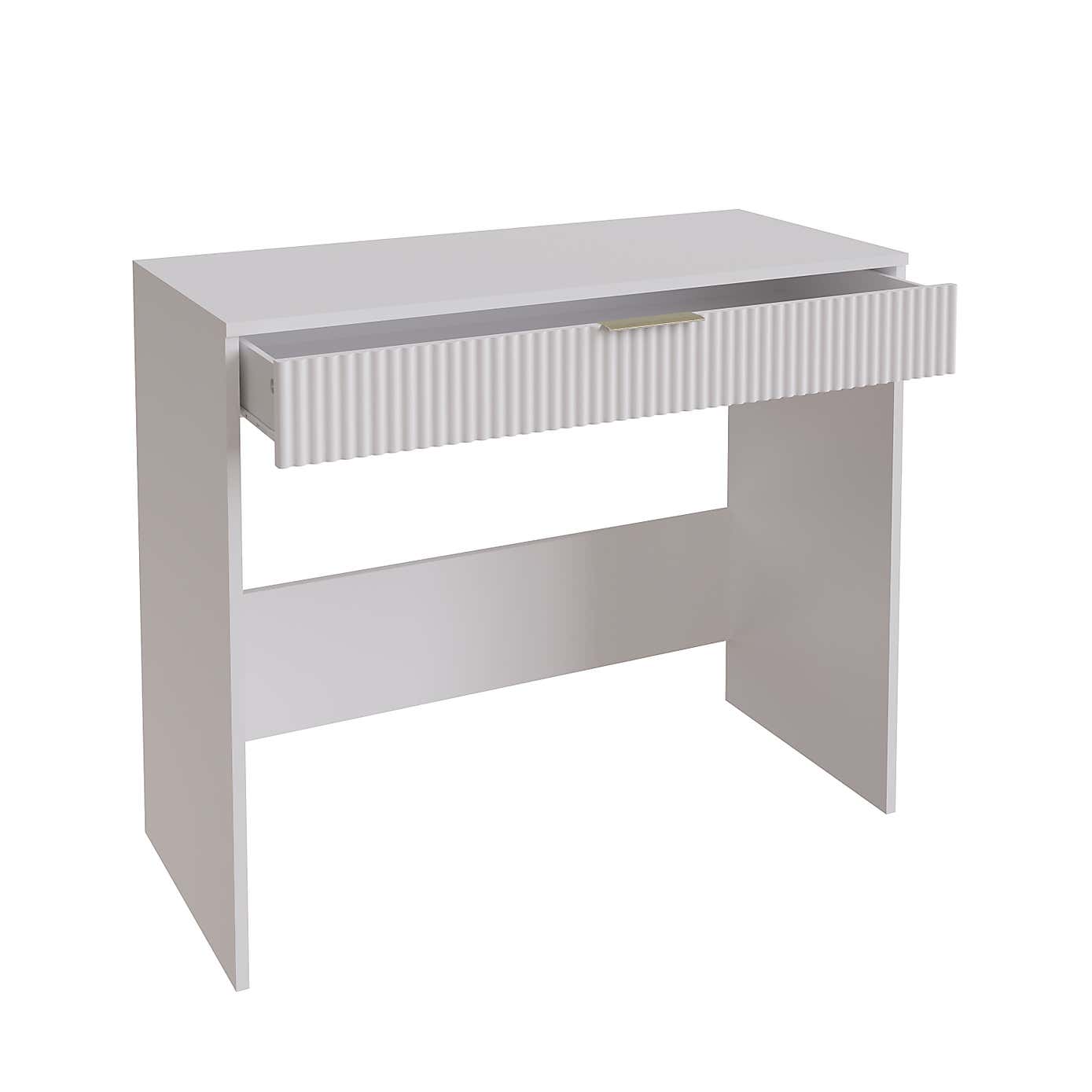 Neeve Desk