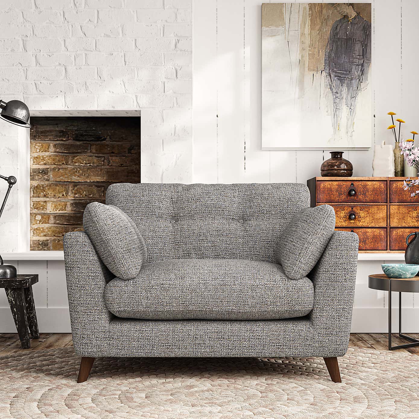 Peyton Snuggle Chair