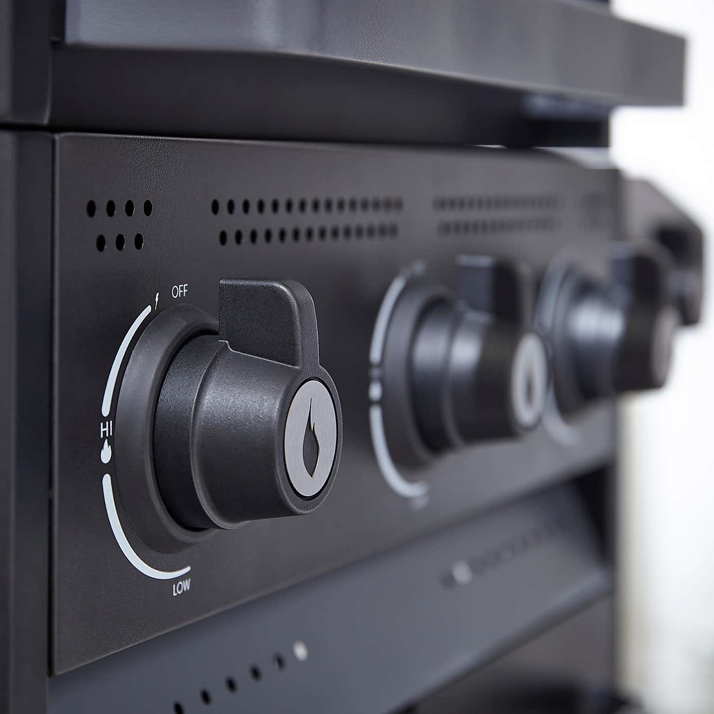 Tower Stealth Pro Four Burner Gas BBQ with Rotisserie, Black Steel