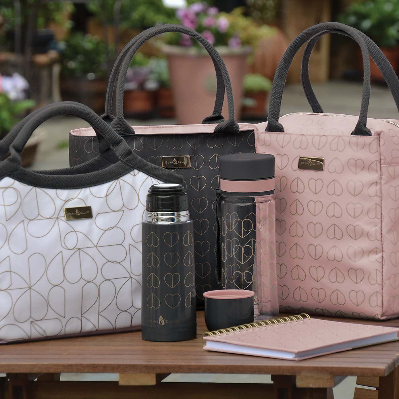 Beau and Elliot Dove Insulated Lunch Tote