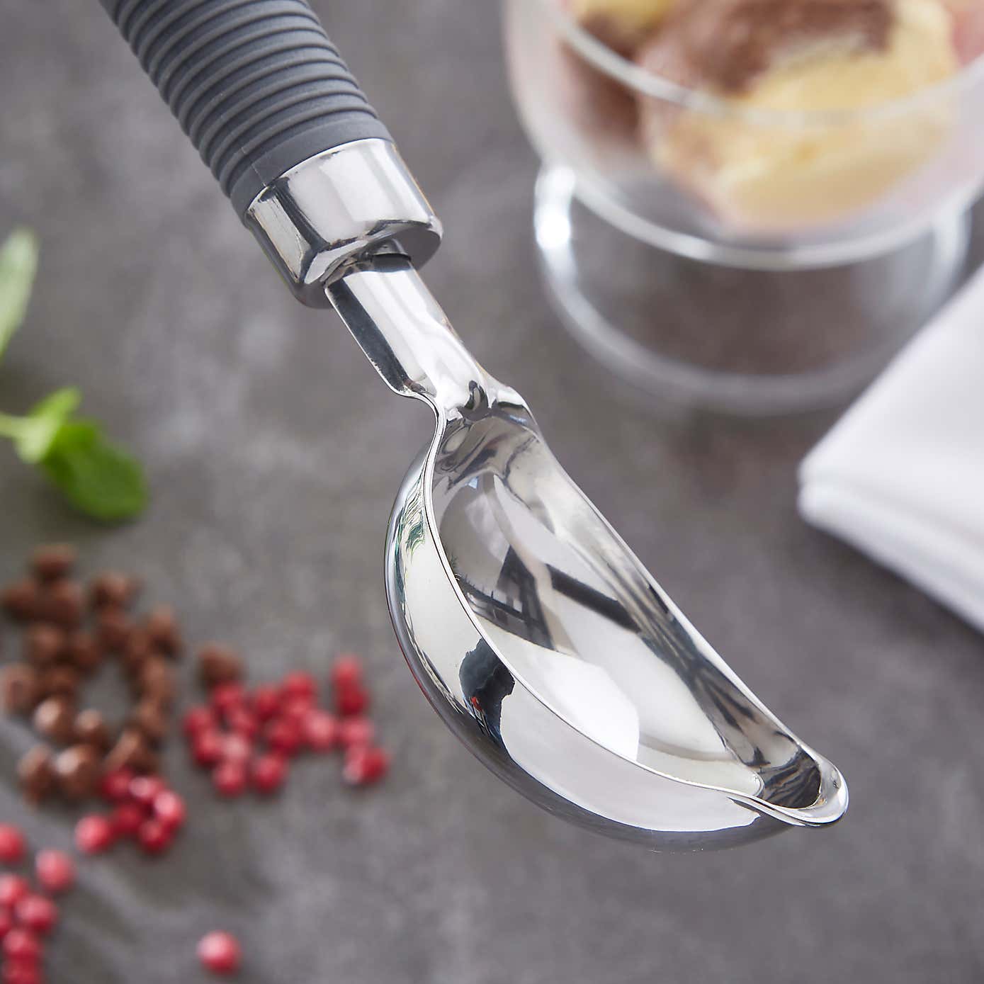 Ice Cream Scoop with Soft Grip Handle