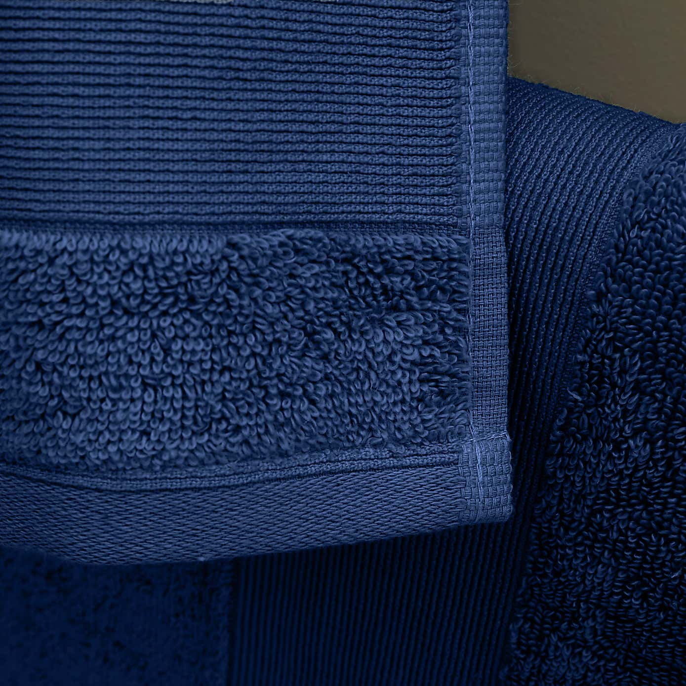 Catherine Lansfield Anti Bacterial 6 Piece Towel Bale