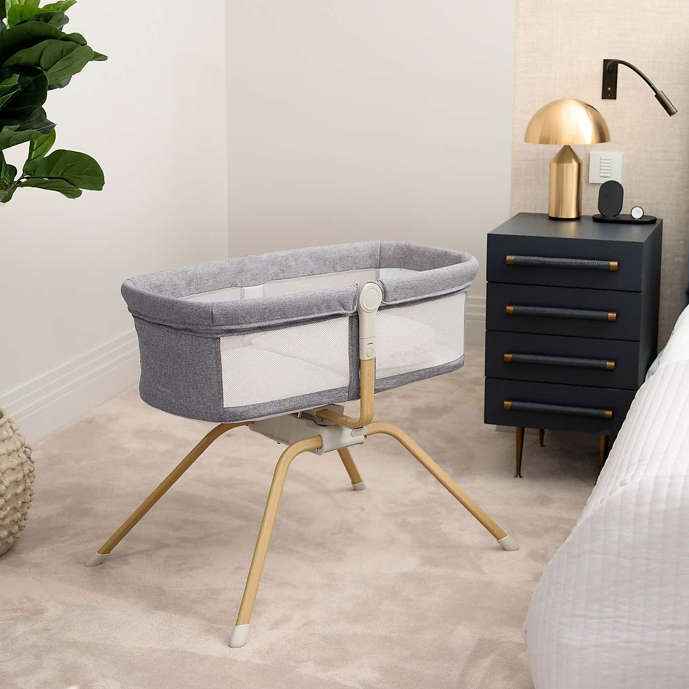 Babymore Air Motion Gliding Crib