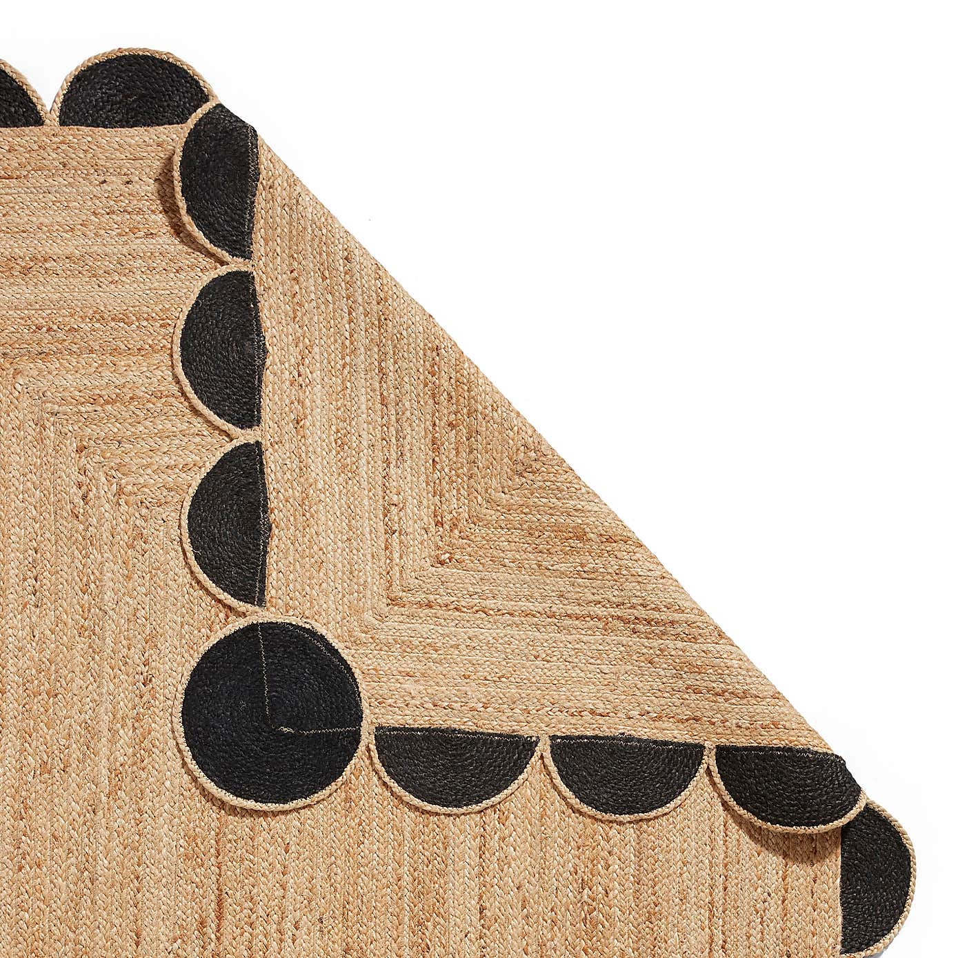 Savannah Scallop Jute Rug