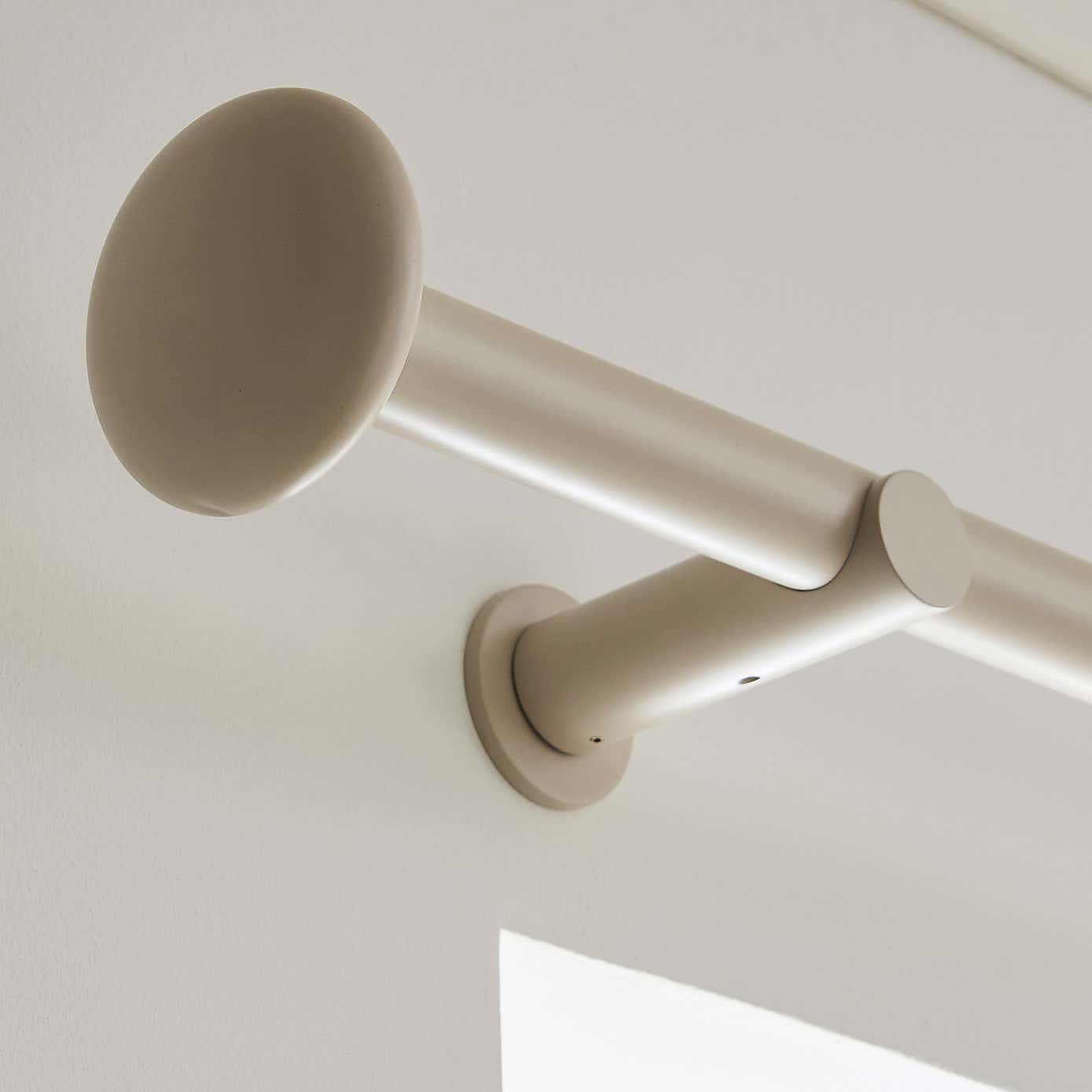 Pebble Fixed Metal Curtain Pole with Rings
