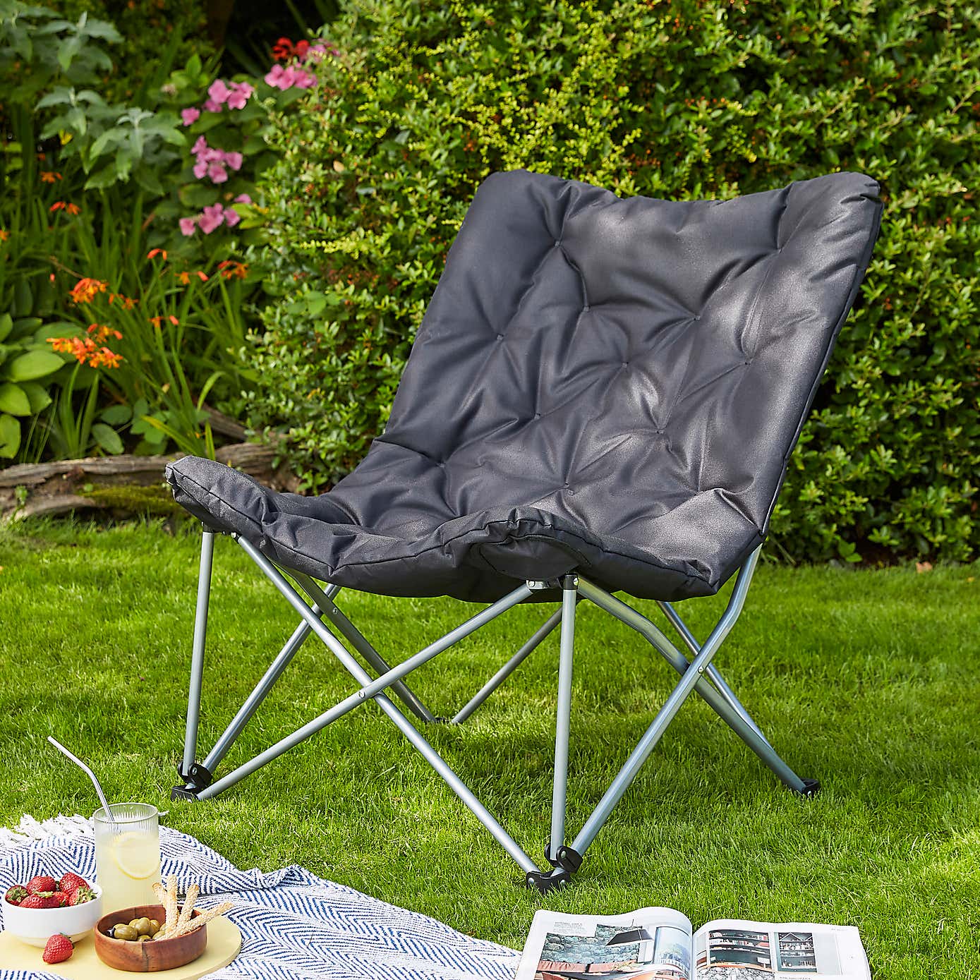 Padded Butterfly Chair, Black