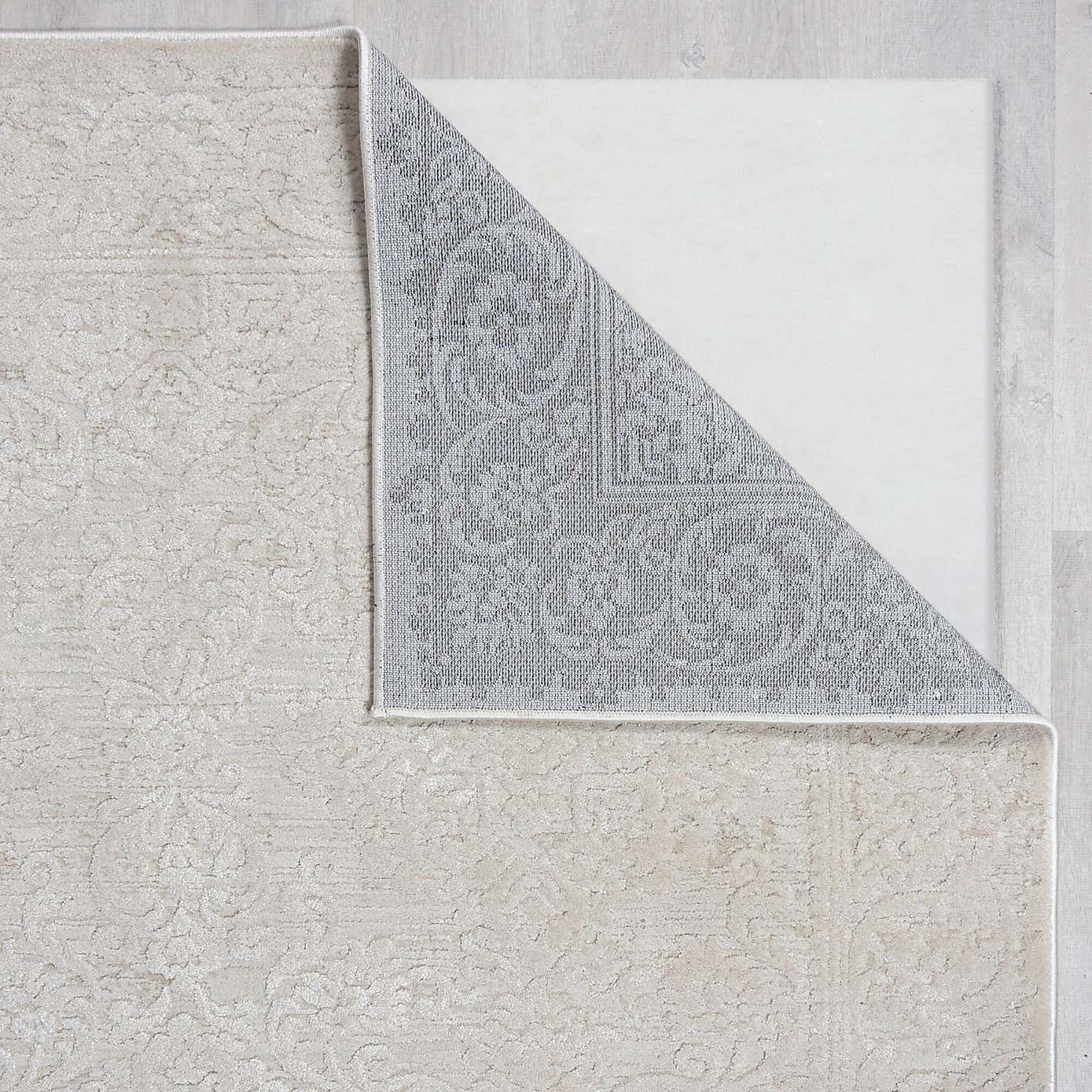 Belle Traditional Medallion Rug