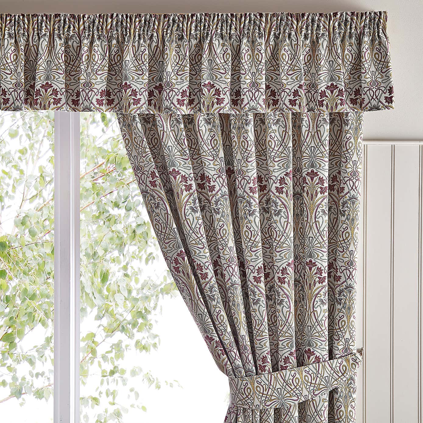 Lucetta Mauve Pelmet