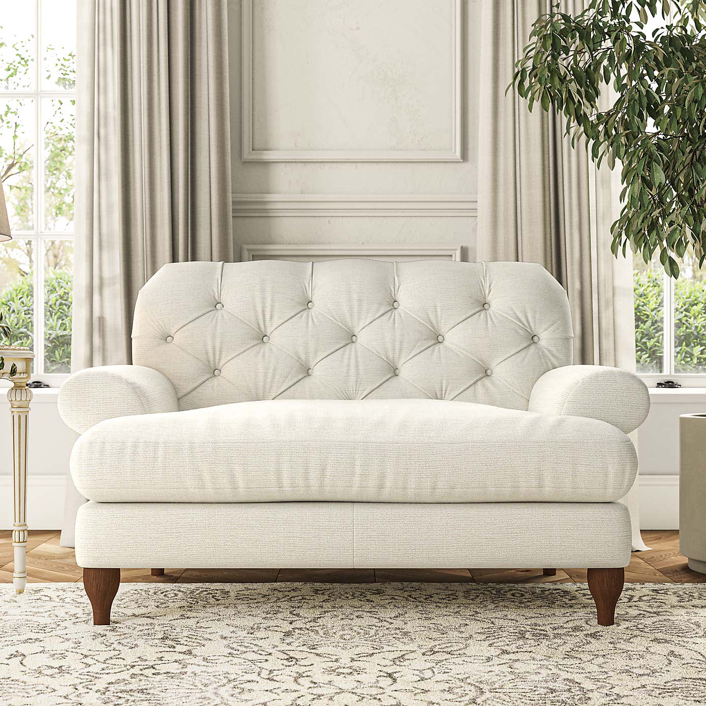 Canterbury Snuggle Chair