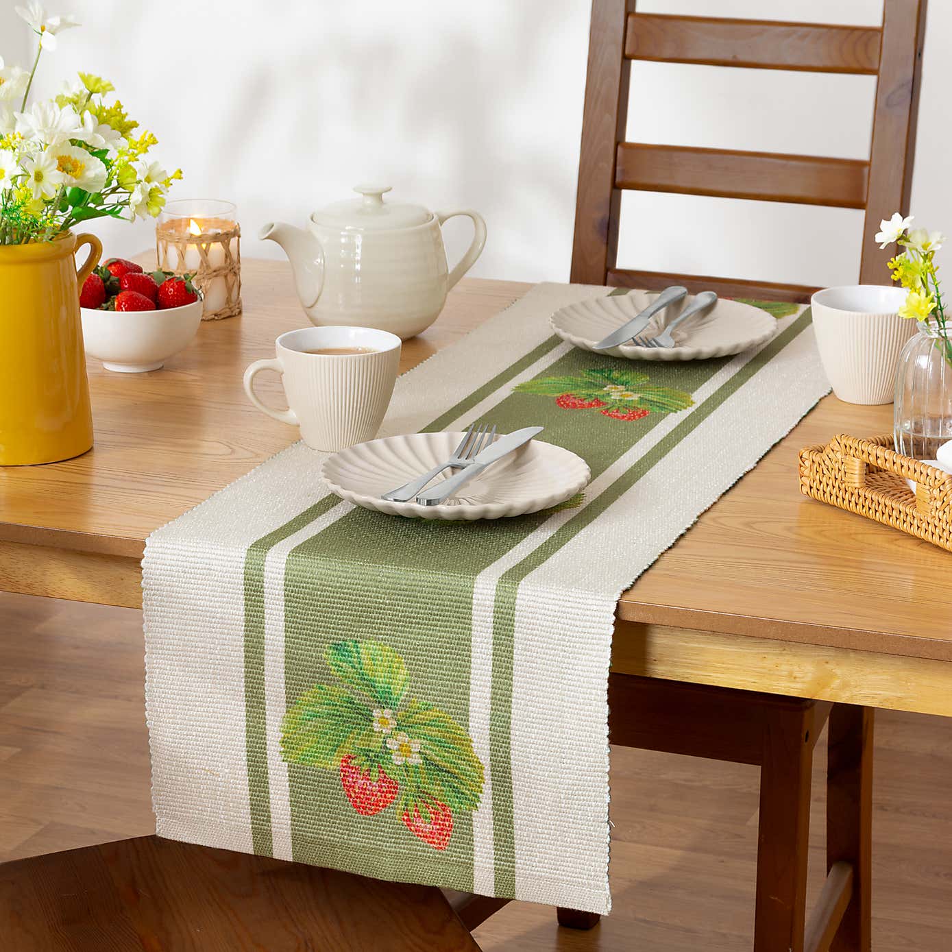Evans Lichfield Strawberry Table Runner