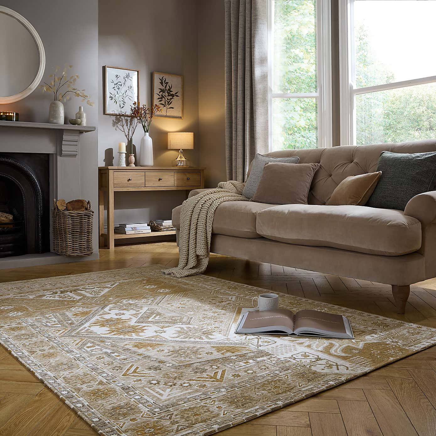Traditional Patchwork Rug