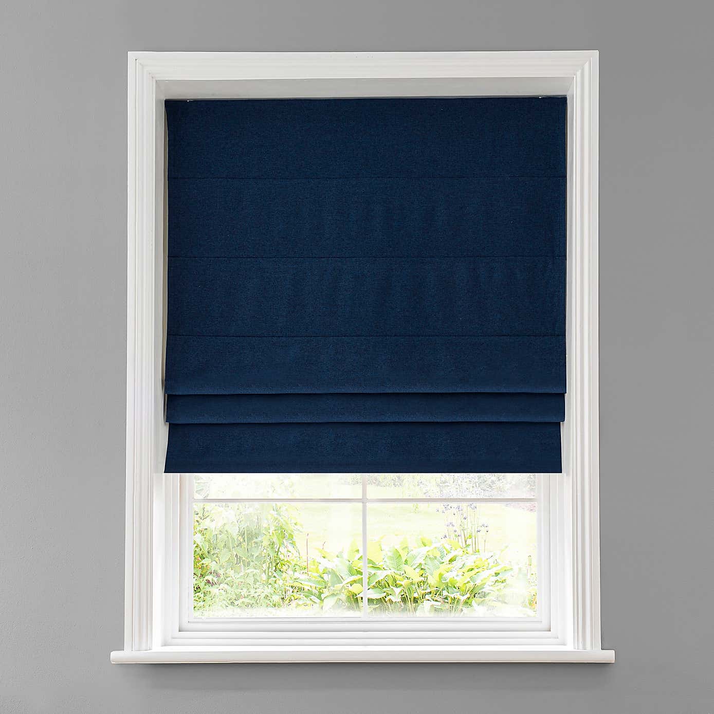 Luna Blackout Roman Blind