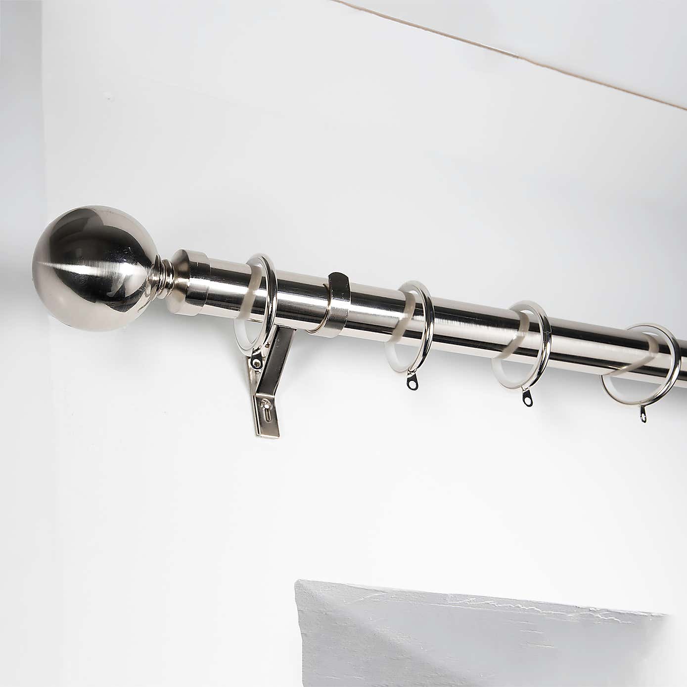 Ashton Metal Curtain Pole