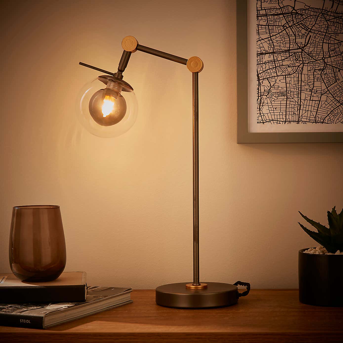 Molecular Industrial Metal Table Lamp