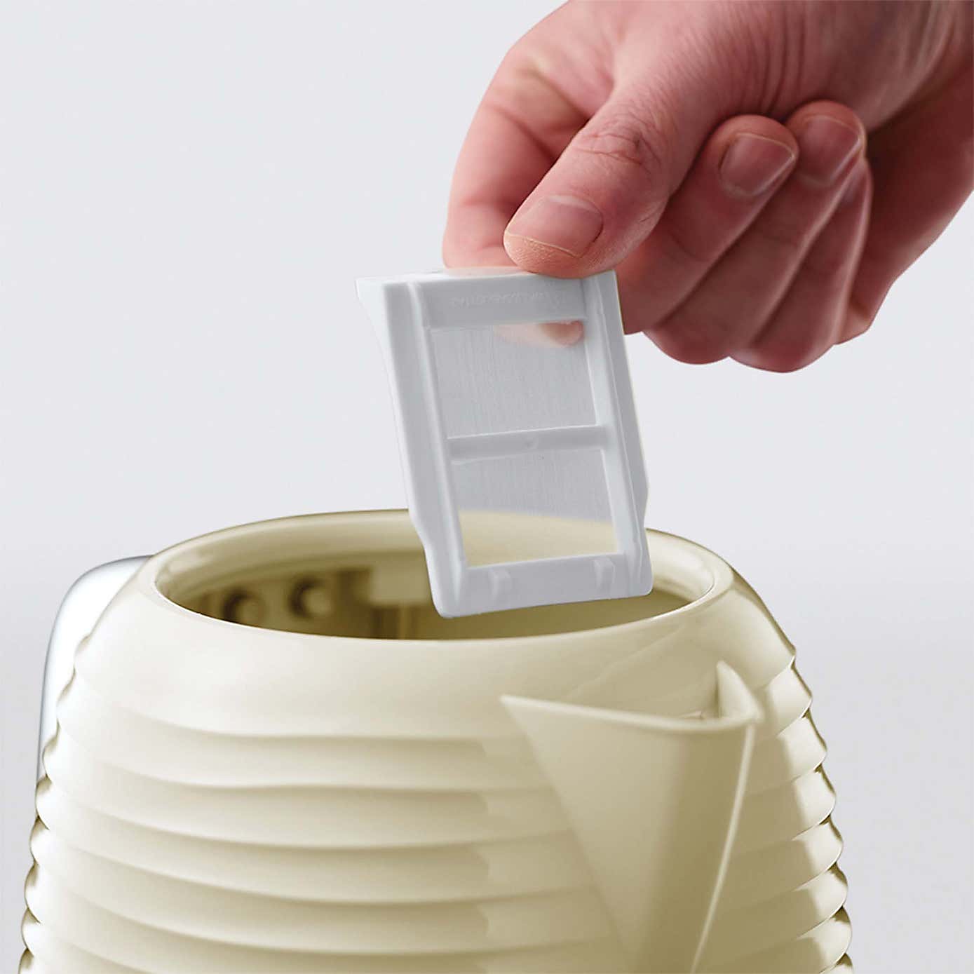 Russell Hobbs Inspire Cream Kettle & 4 Slice Toaster