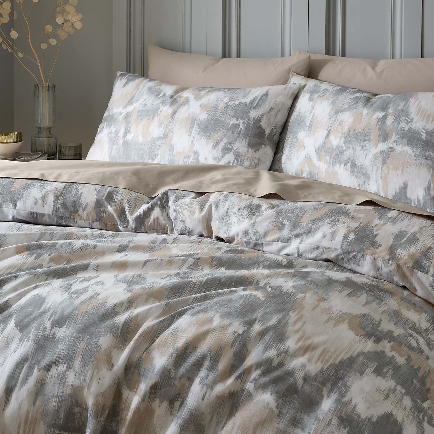 Nova Abstract Cotton Duvet Cover & Pillowcase Set