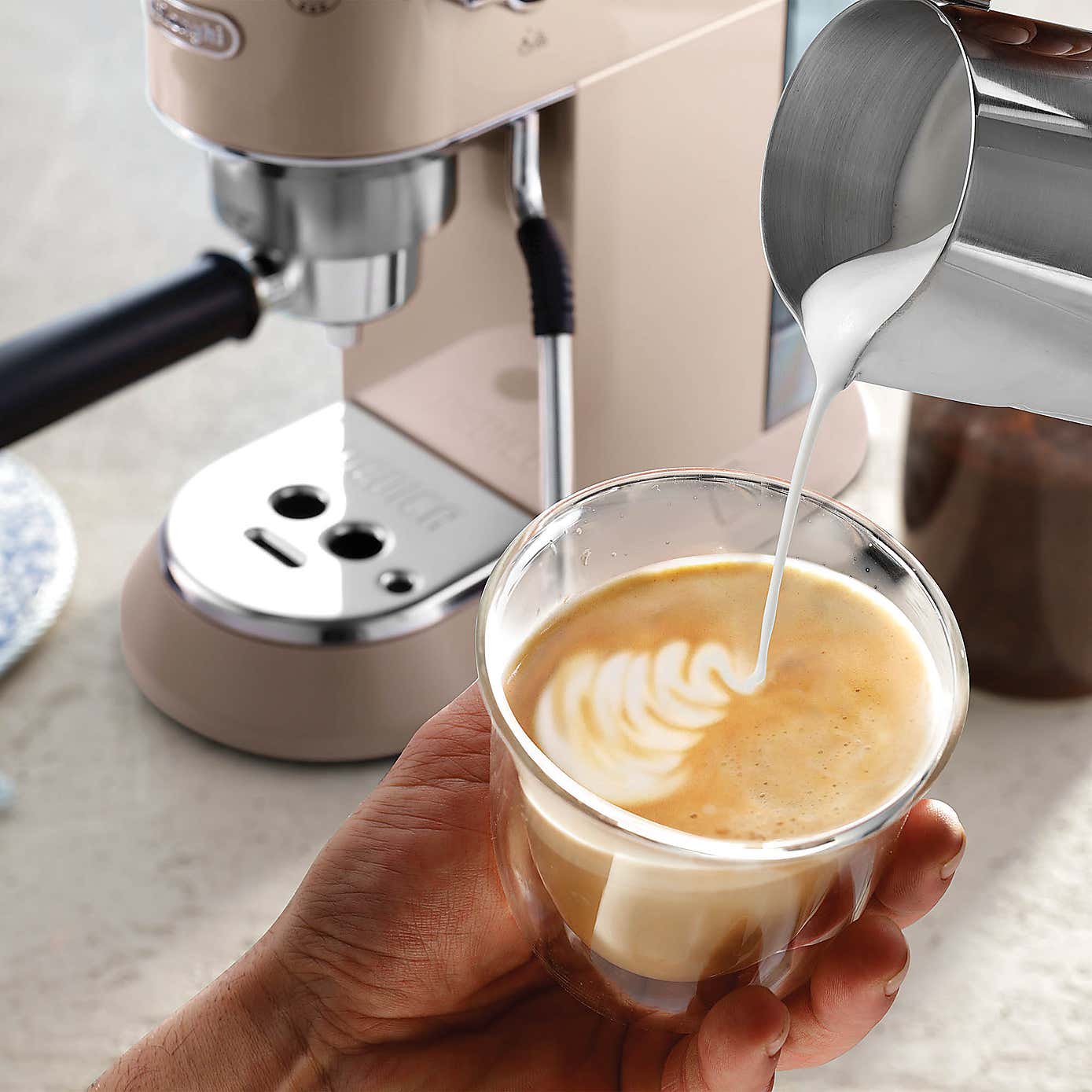 Delonghi Dedica Arte Manual Coffee Machine