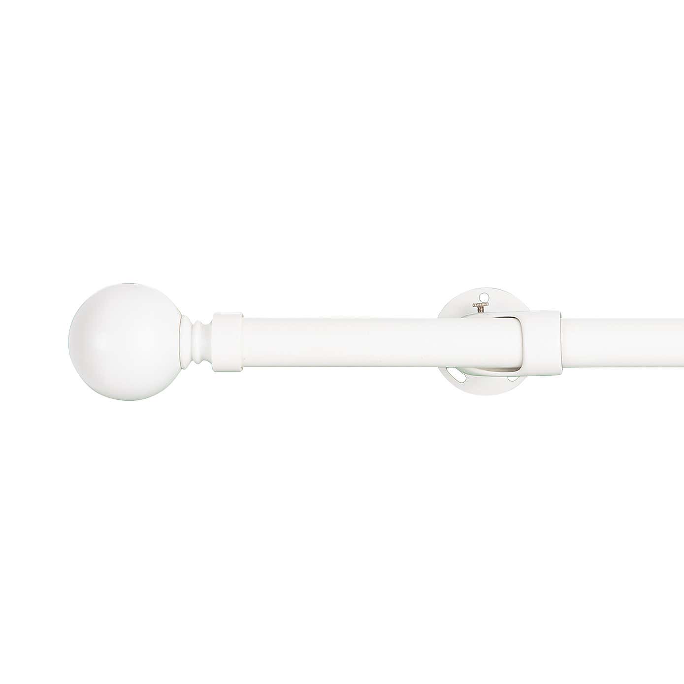 Ashton Room Darkening Extendable Eyelet Curtain Pole 25/28mm