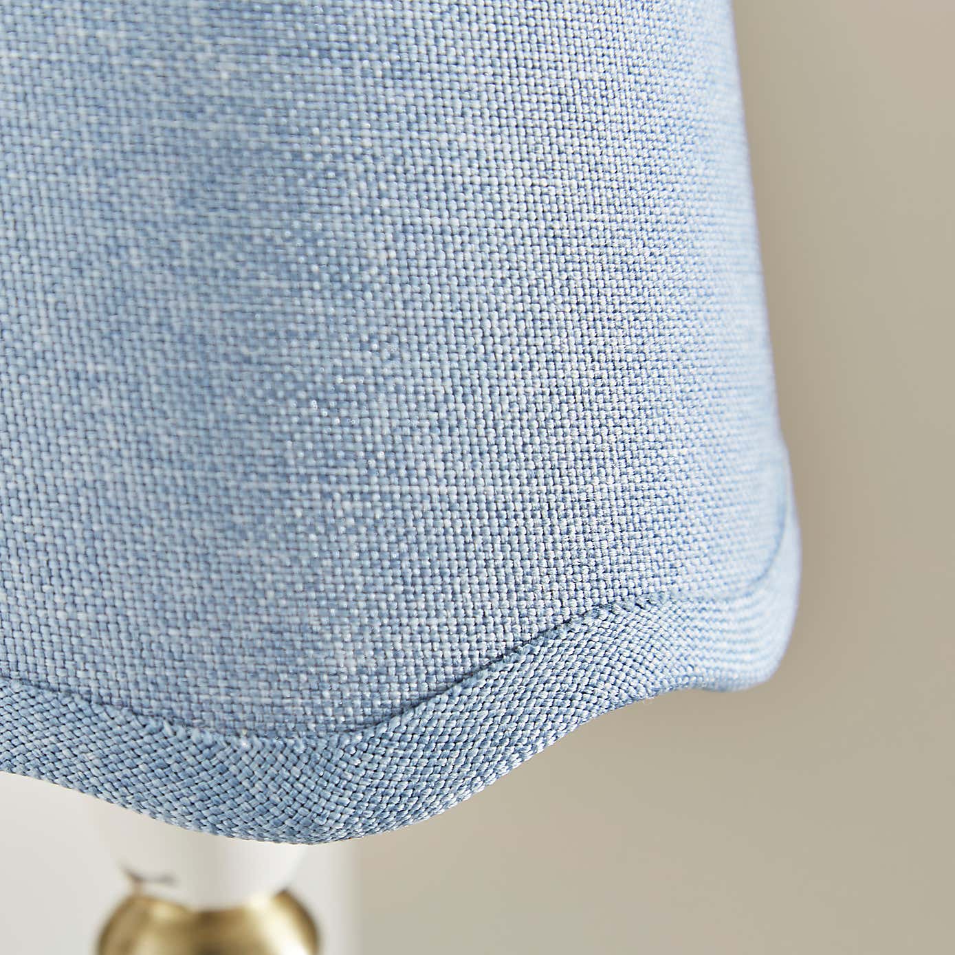 Scalloped Edge Linen Lamp Shade
