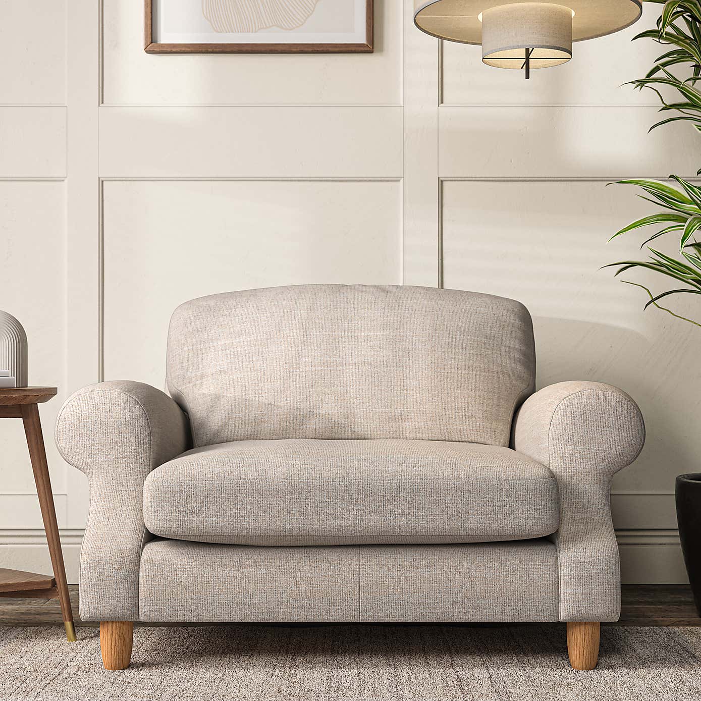 Ashford Snuggle Chair