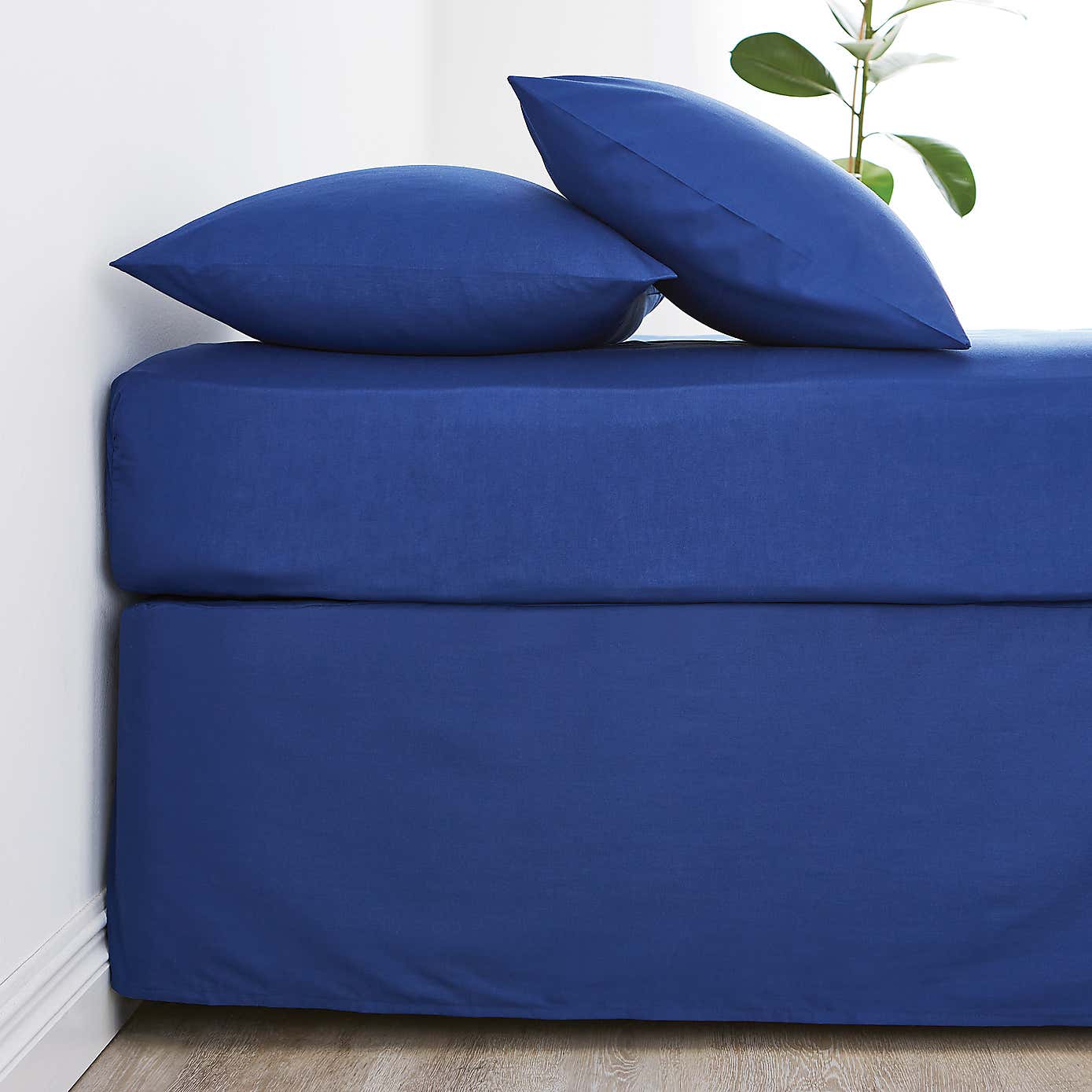 Non Iron Plain Dye Navy Pleated Divan