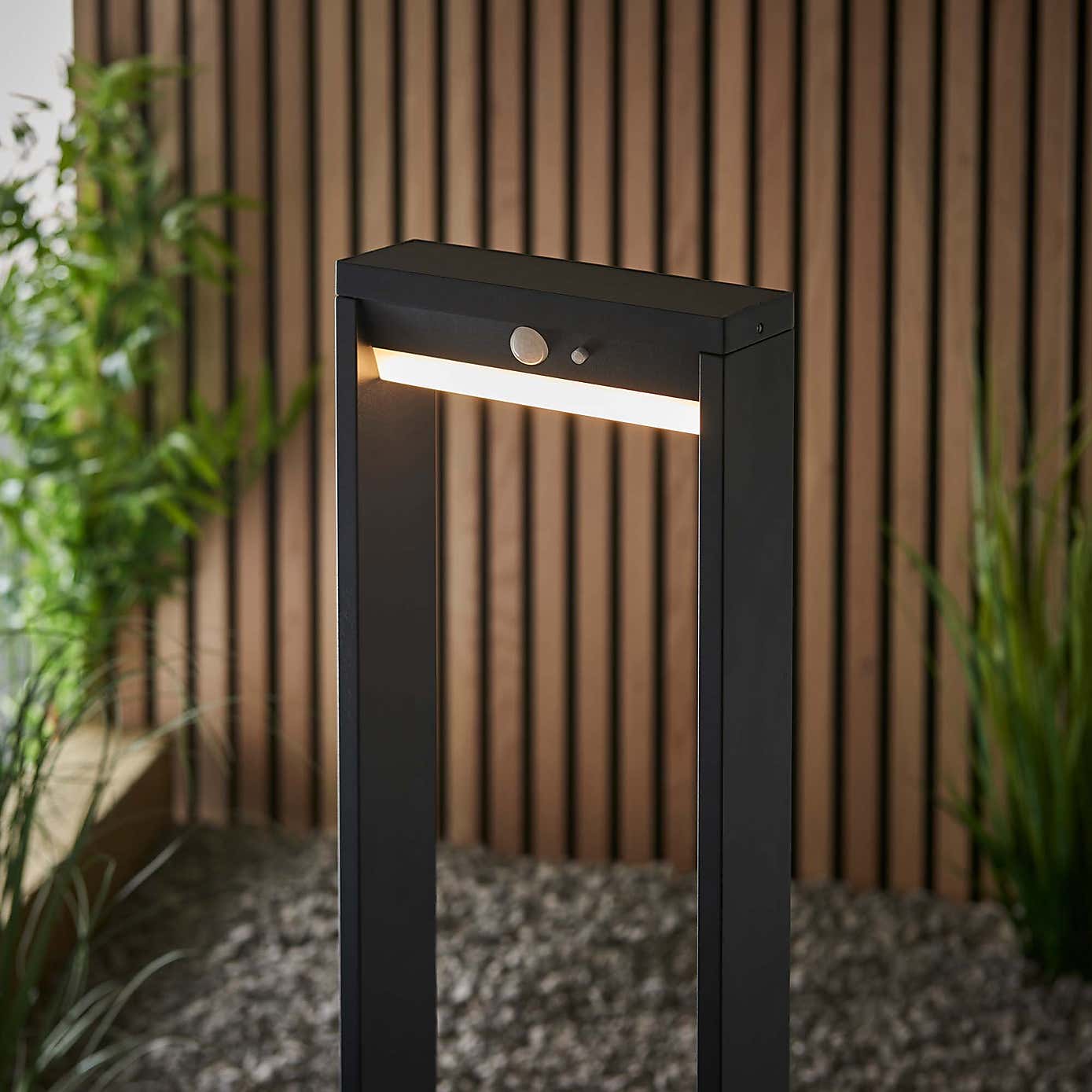 Vogue Callen 50cm Outdoor Solar PIR Floor Light