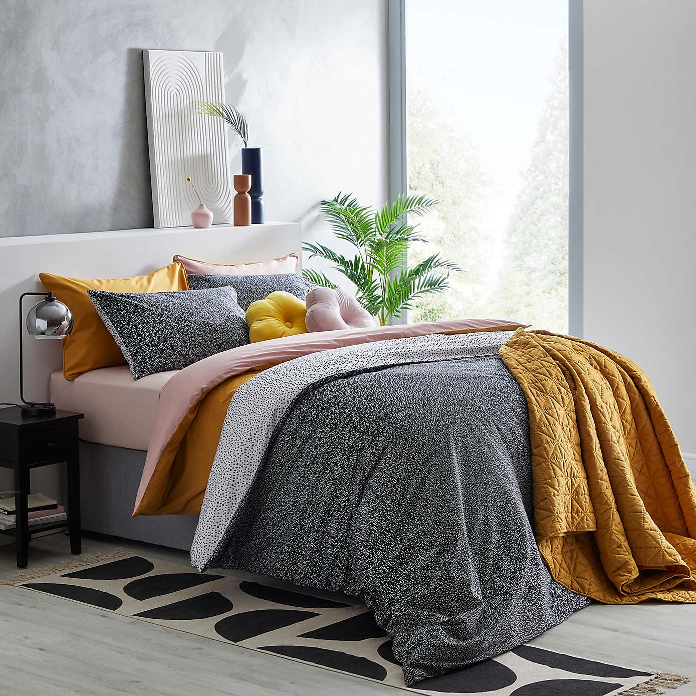 Flower Velvet Cushion