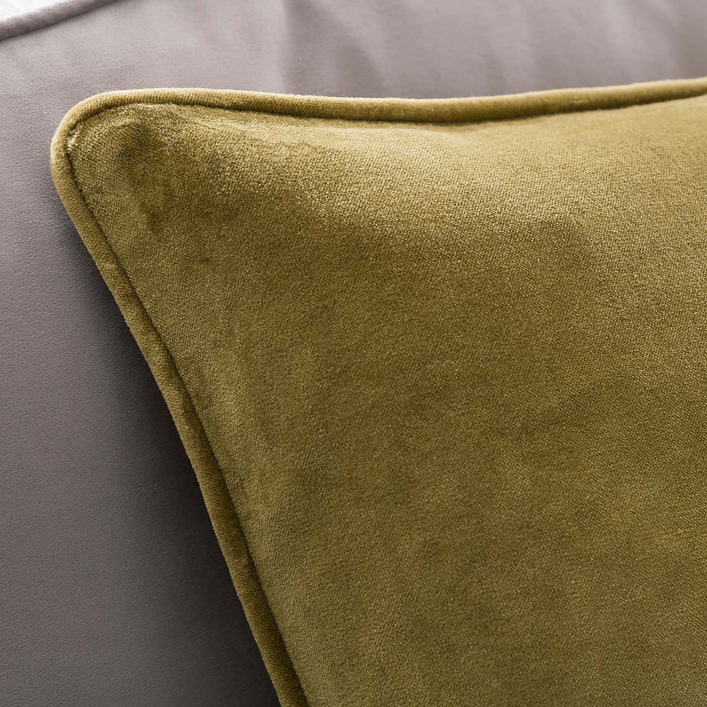 Clara Cotton Velvet Cushion