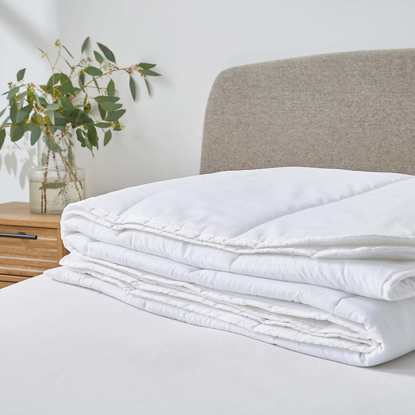 Luxury TENCEL™ Blend 4.5 Tog Summer Duvet