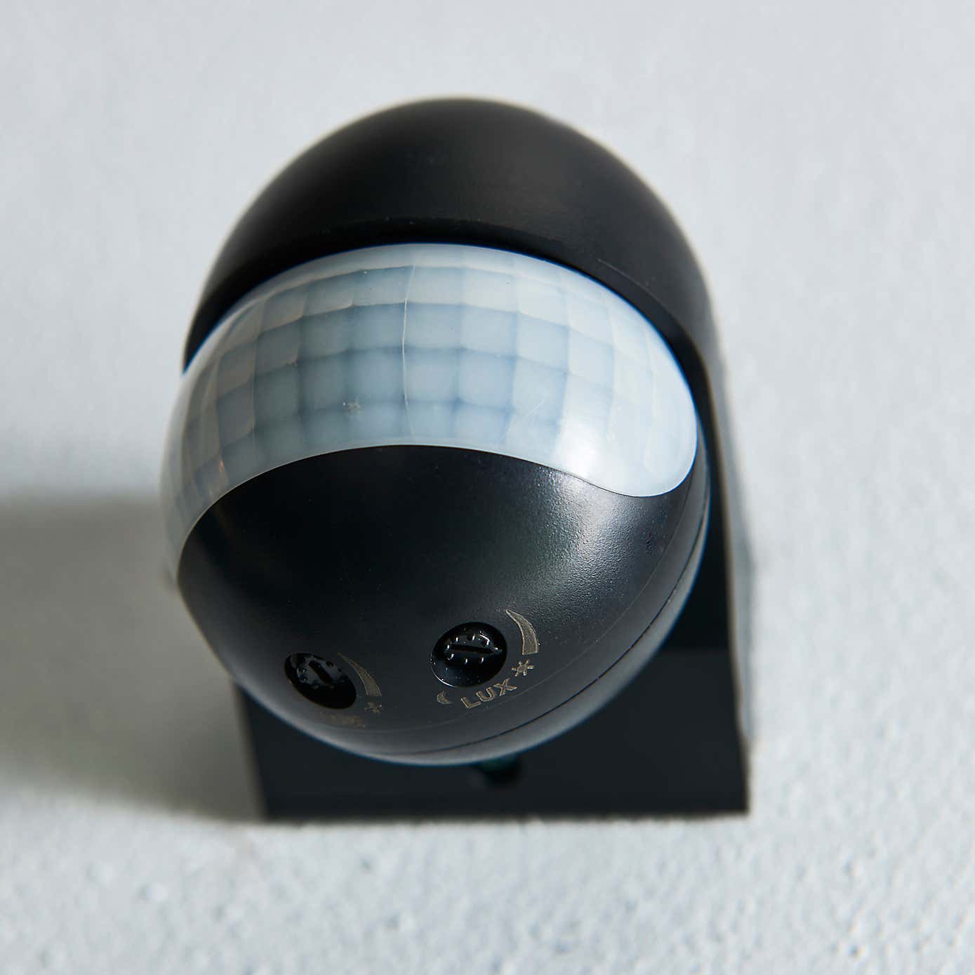 Black PIR Sensor Outdoor Wall Light