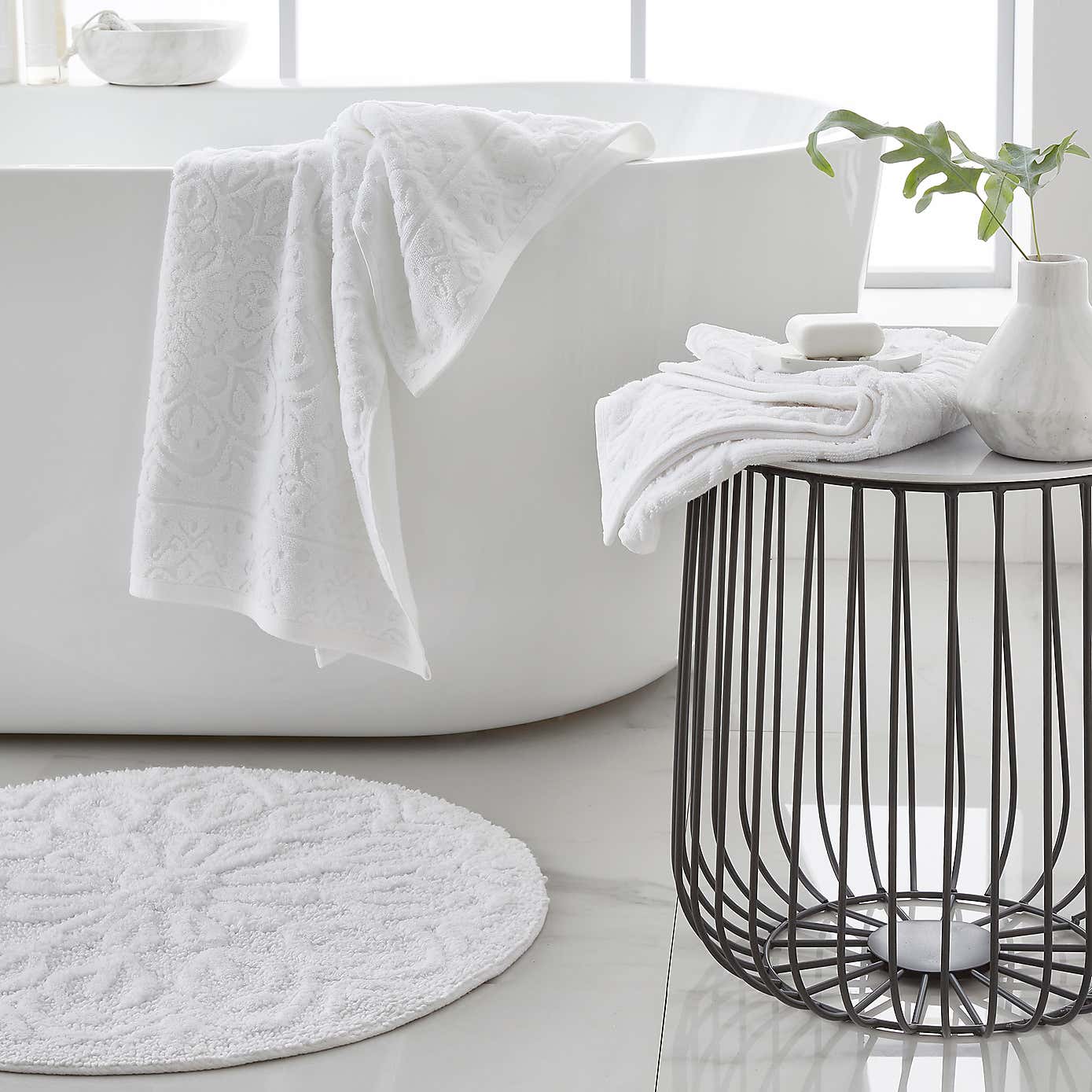 Mandalay White 100% Recycled Cotton Bath Mat