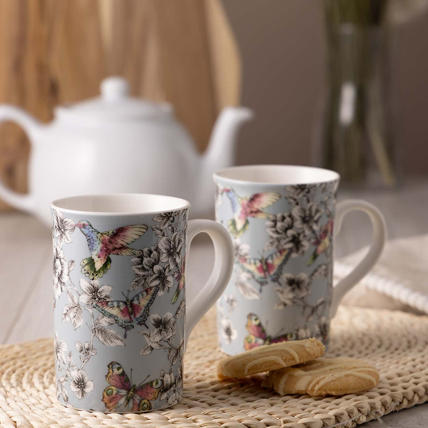 Price & Kensington Set of 2 Hummingbird Mugs