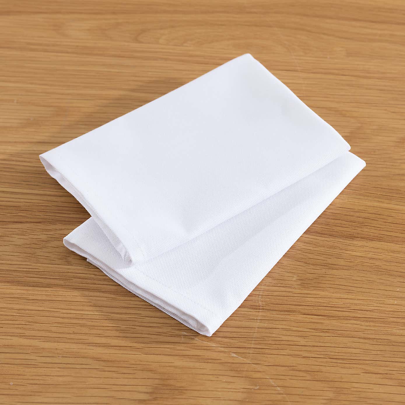 Set of 4 White Napkins