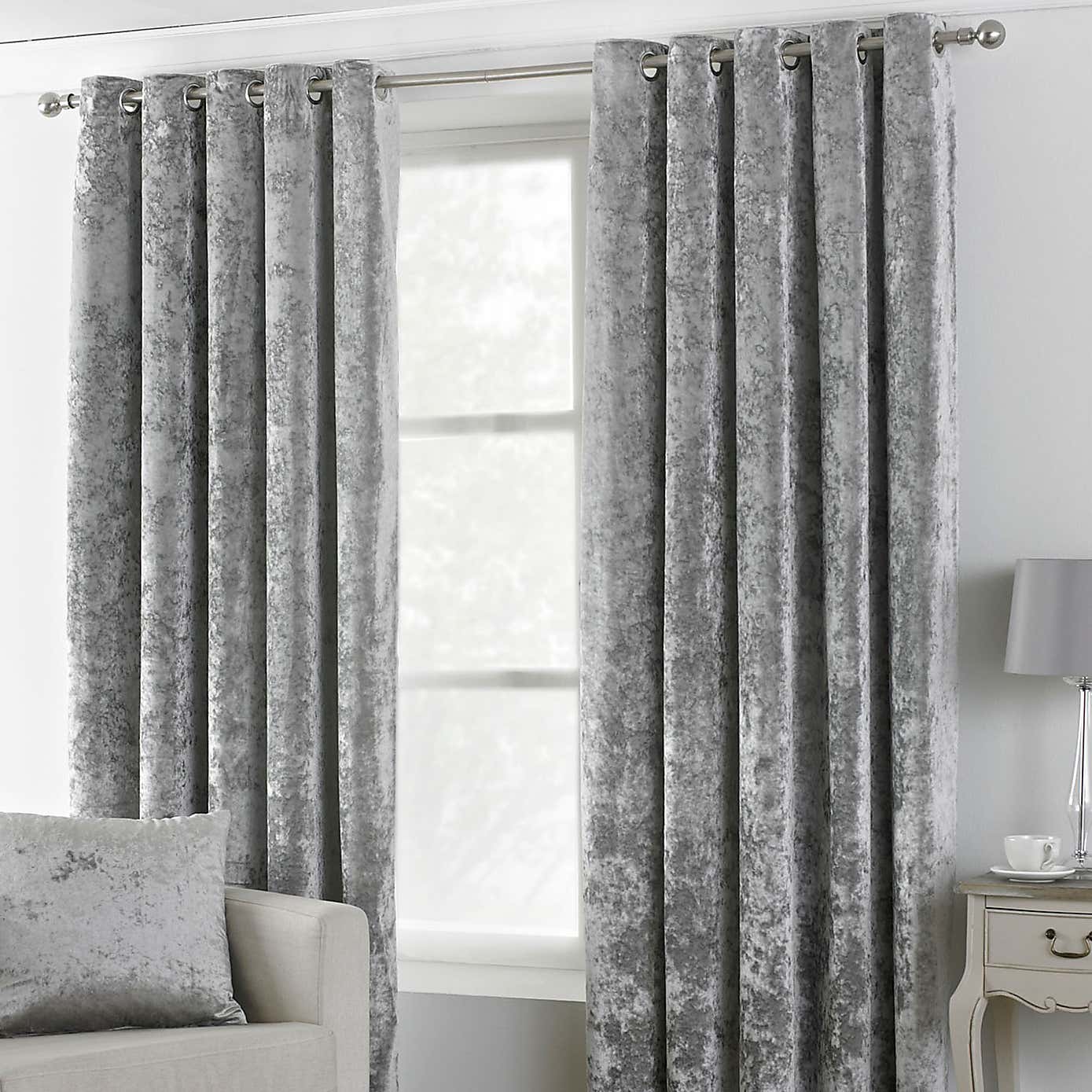 Verona Velvet Eyelet Curtains