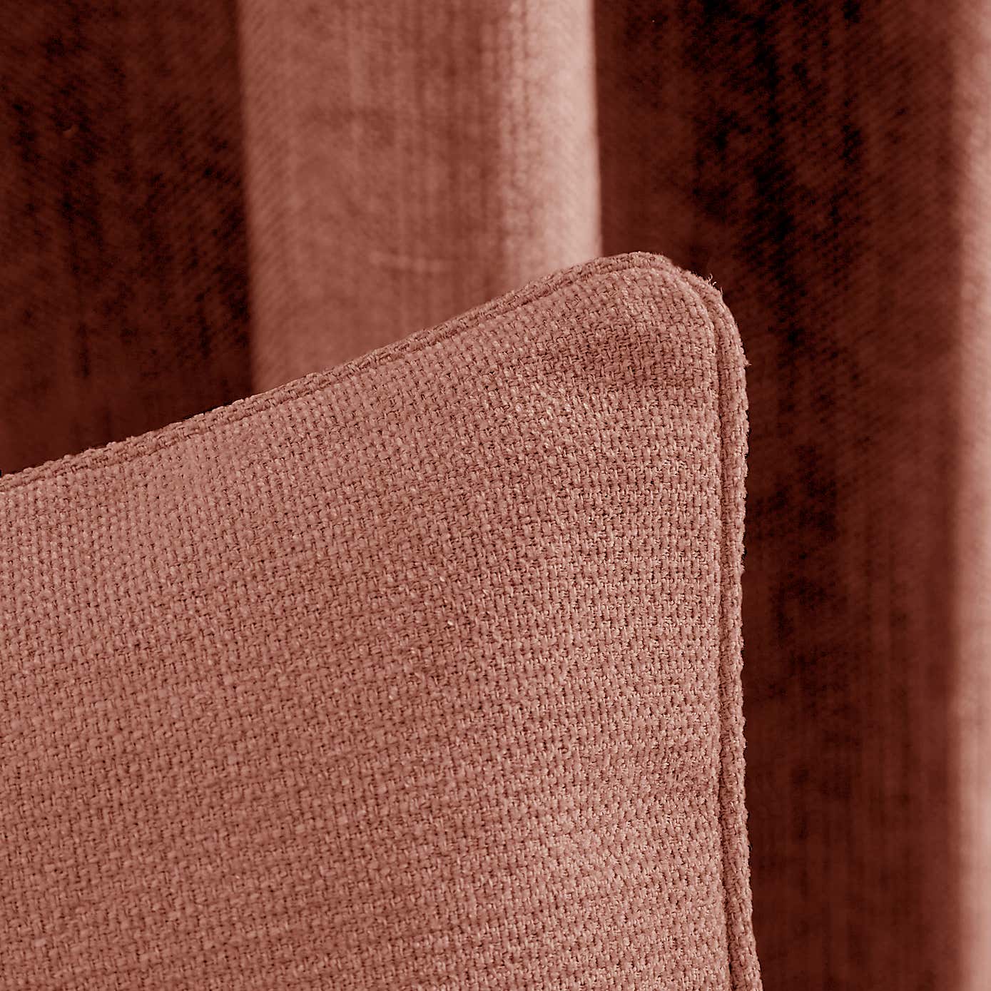 Wynter Old Gold Cushion