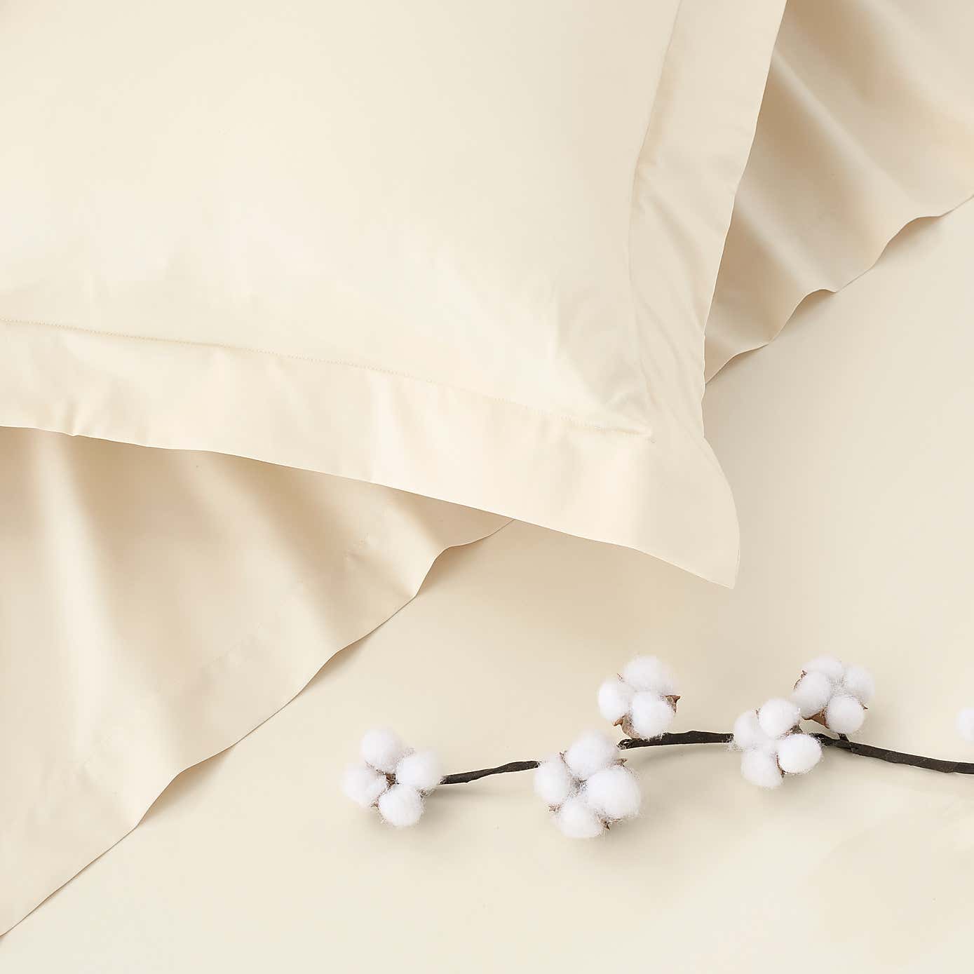 Dorma 300 Thread Count 100% Cotton Sateen Plain Oxford Pillowcase