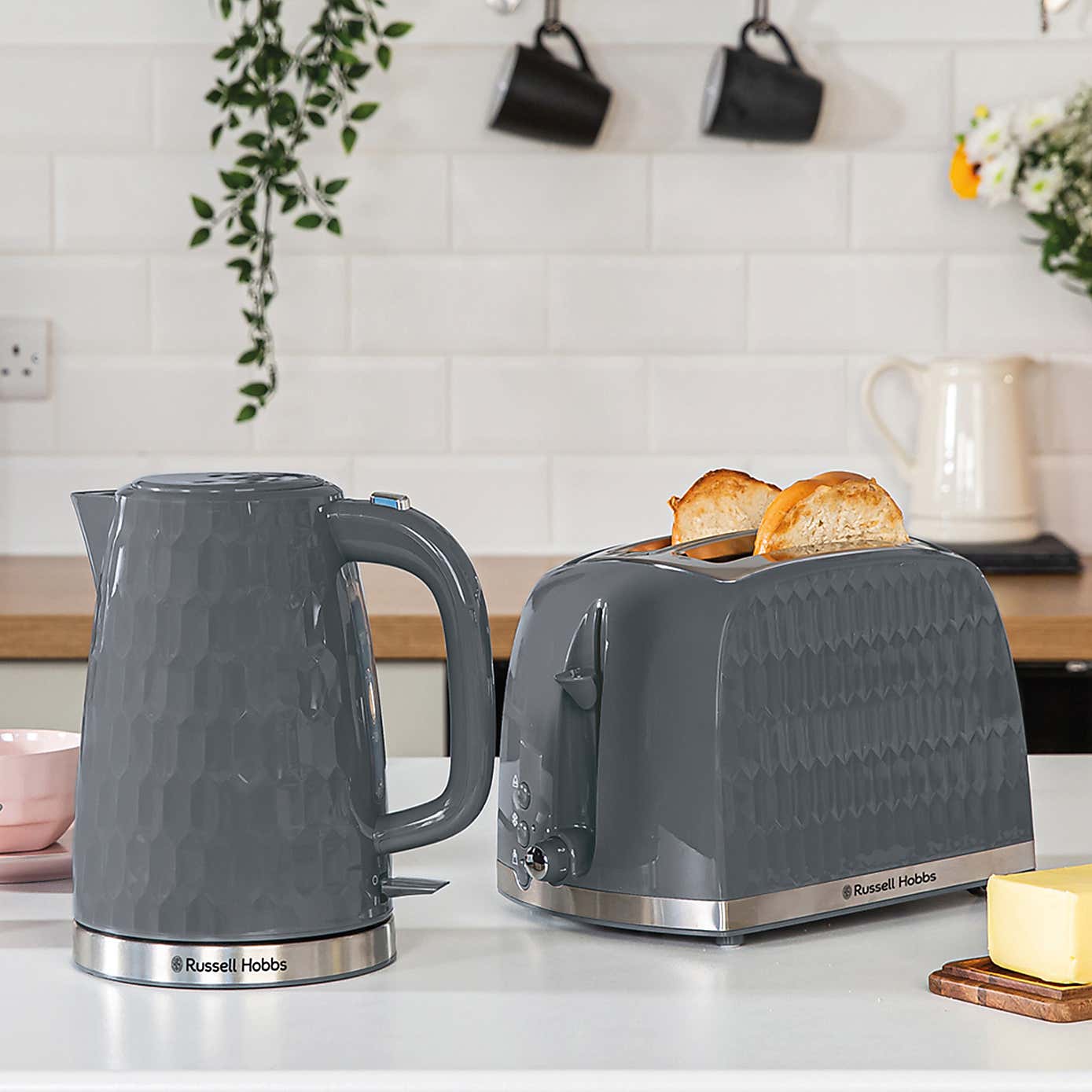 Russell Hobbs Honeycomb 2 Slice Toaster