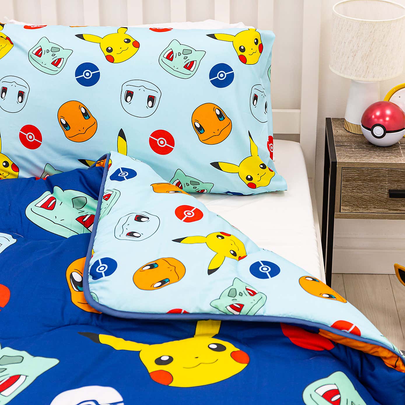 Pokemon Badges Single Coverless 10.5 Tog Duvet with Pillowcase