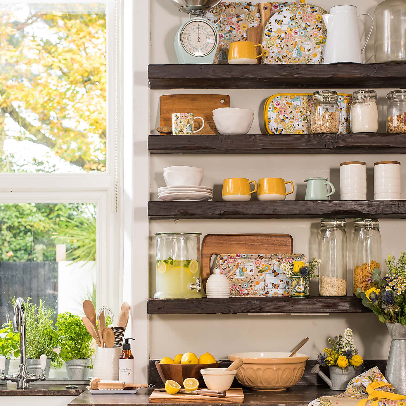 Ulster Weavers Bee Keeper Mug