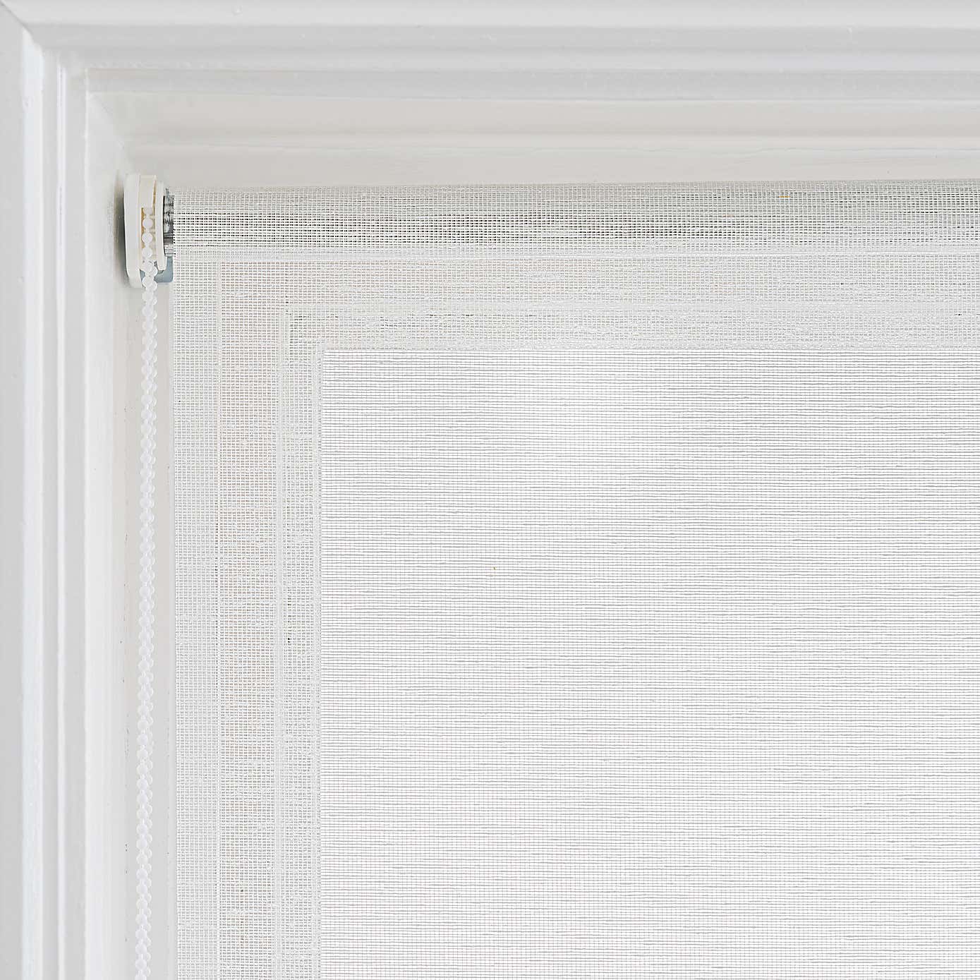 Pollen Reducing White Sheer Roller Blind