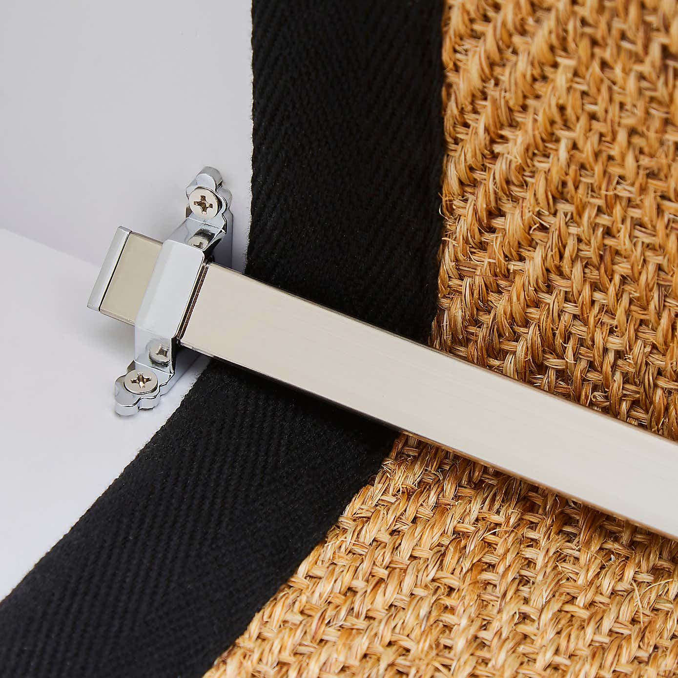 Triangular Stair Rod