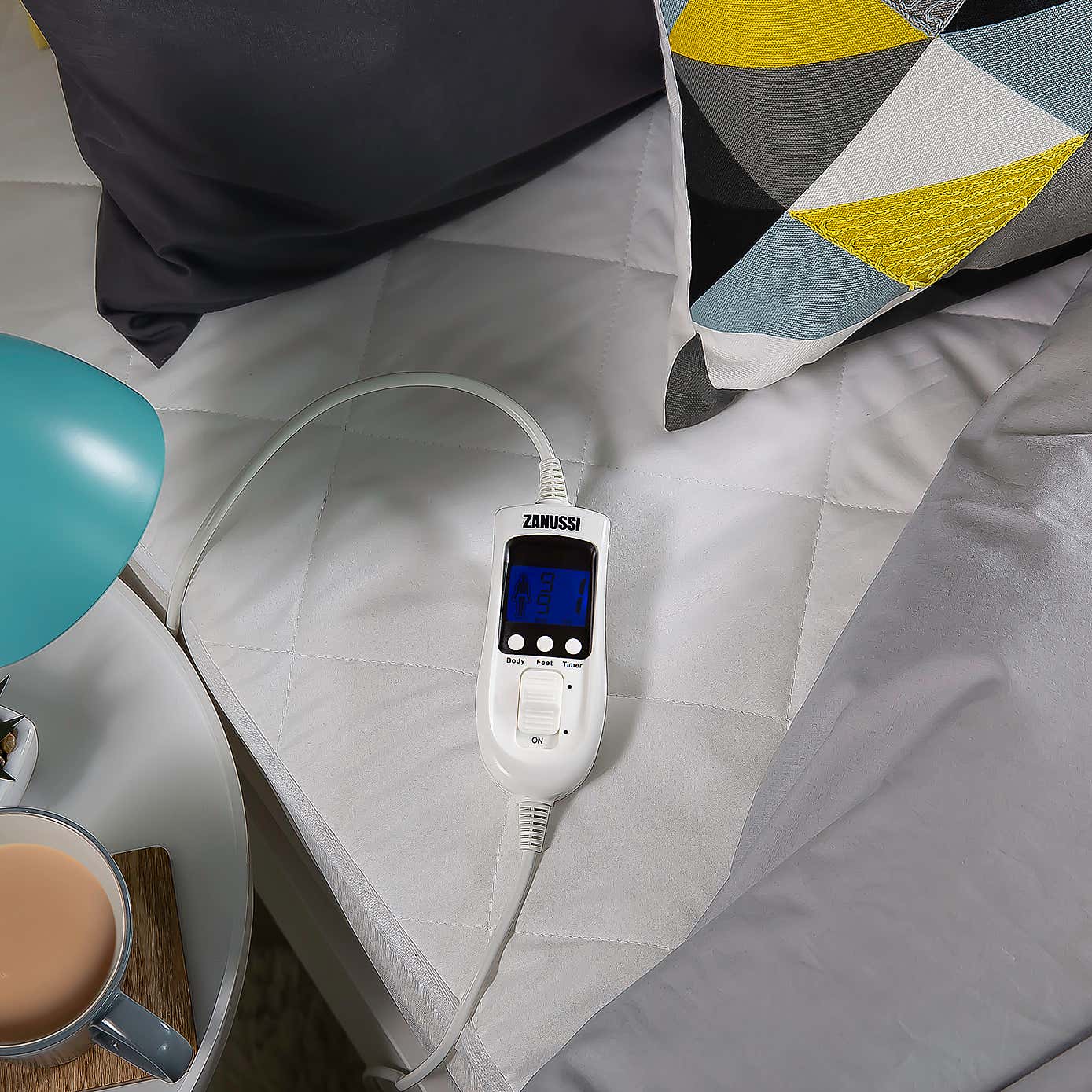 Zanussi Washable Electric Heated Mattress Protector with Fitted Skirt