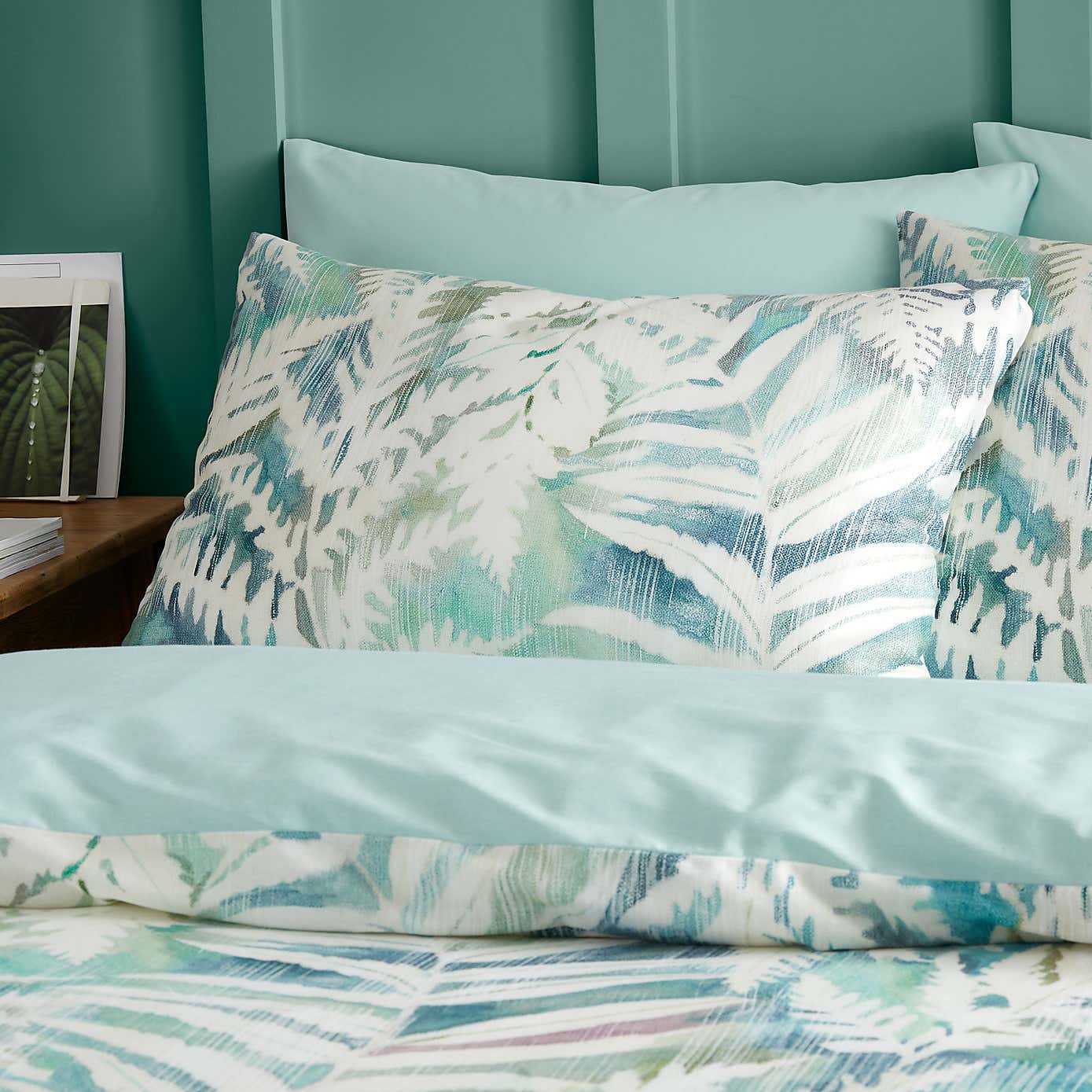 Palm House Fern 180 Thread Count Cotton Sateen Duvet Cover & Pillowcase Set