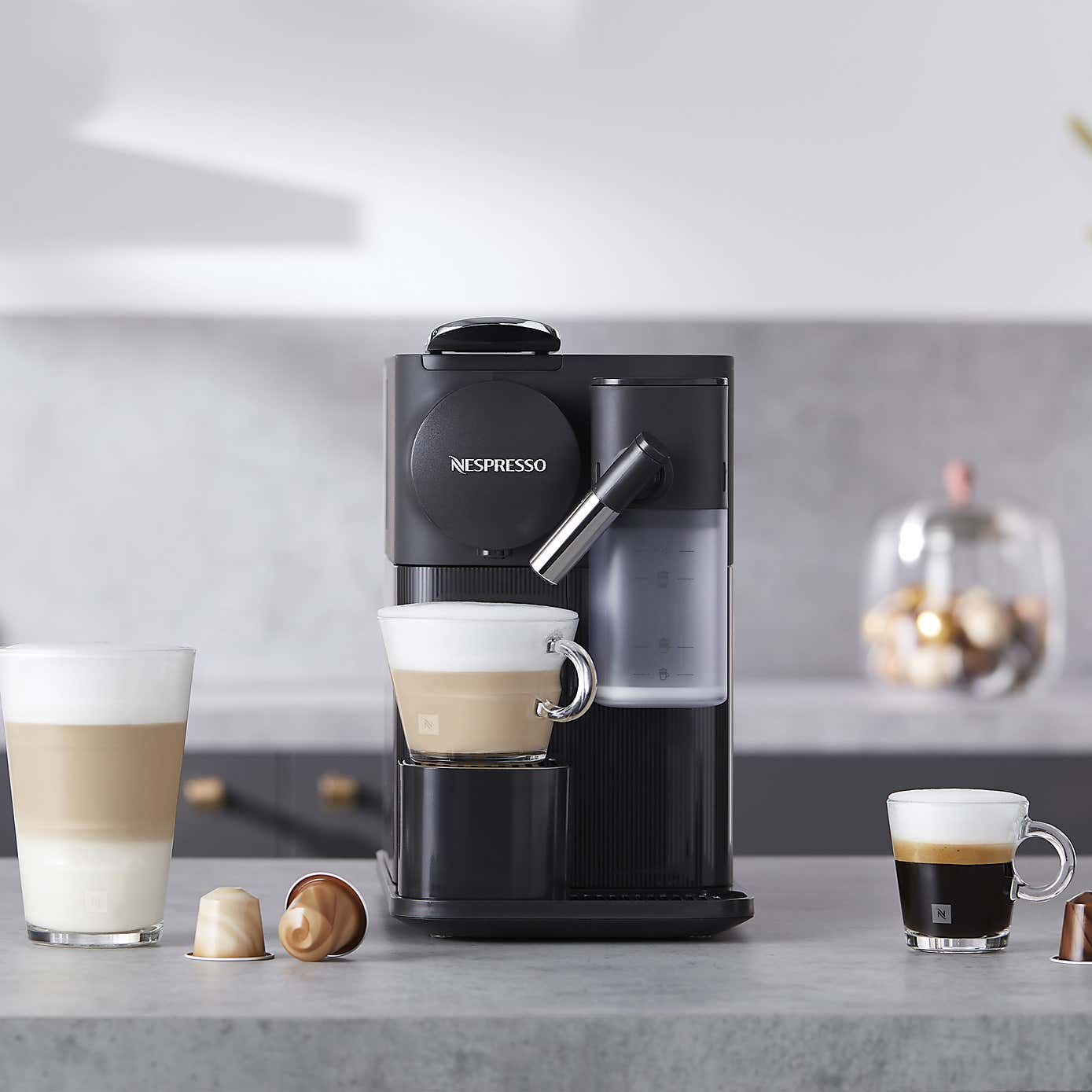 Delonghi Latissima Nespresso Coffee Machine