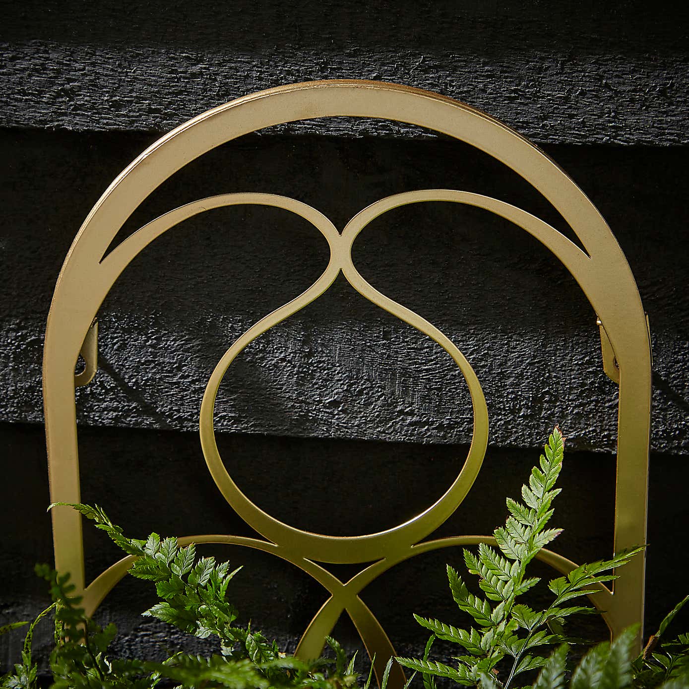 Iron Gold Wall Mounted Plant Pot