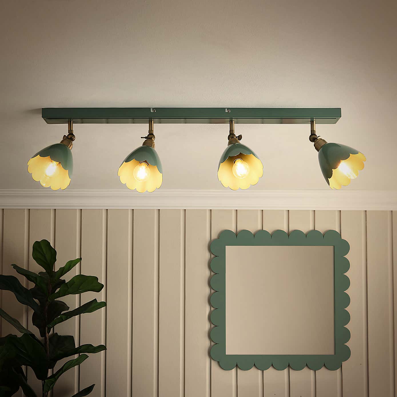 Remi Scalloped 4 Light Adjustable Spotlight Bar