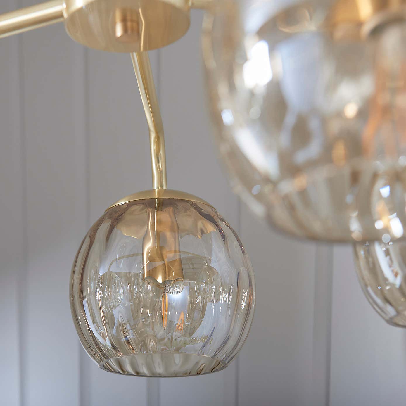 Vogue Arkoma Glass 5 Light Chandelier