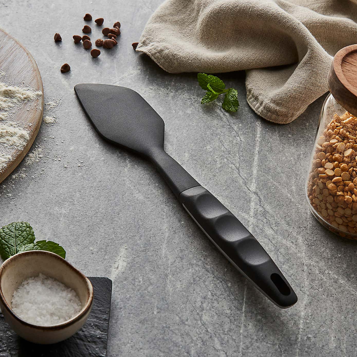 Professional Nylon Spatula